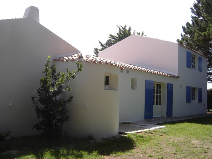 Autre vue exterieure de la villa